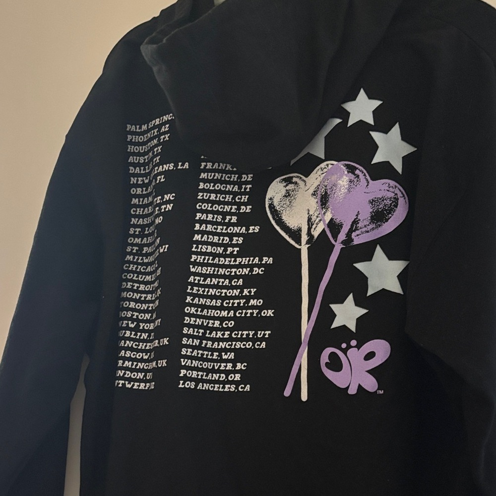 olivia rodrigo merch!! size large